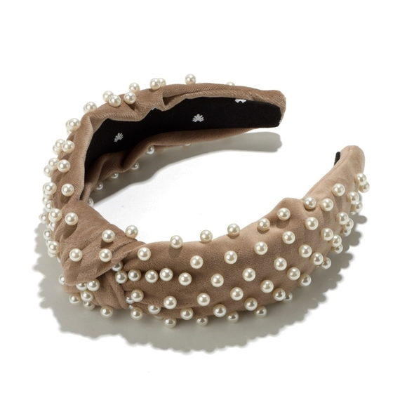 Lele Sadoughi Accessories - 🎀 Lele Sadoughi Desert Tan Velvet Knot Headband